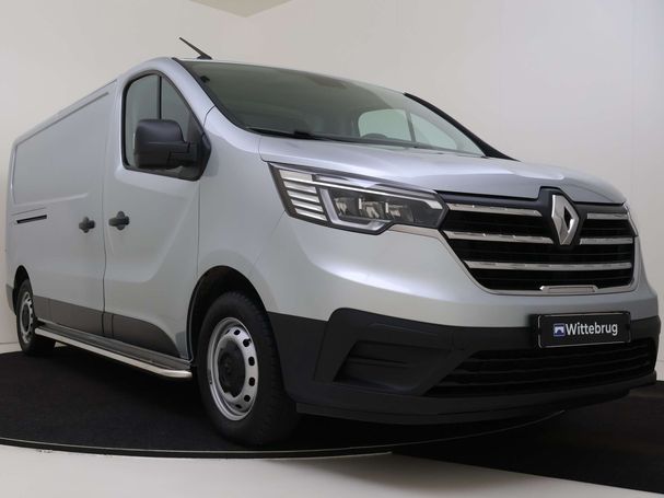 Renault Trafic dCi 110 82 kW image number 2