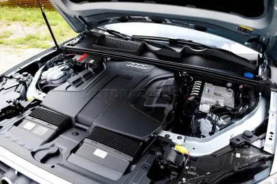 Car image 32