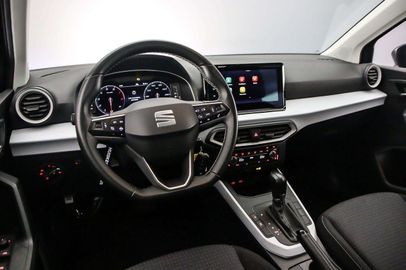 Car image 26