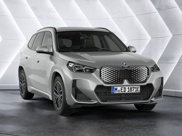 BMW iX1 eDrive20 150 kW image number 2