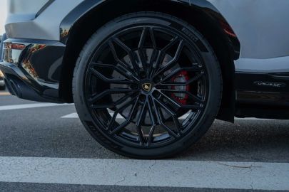Car image 33
