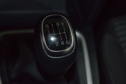 Car image 31