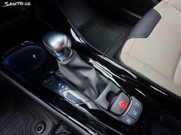 Car image 24