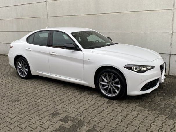 Alfa Romeo Giulia 2.0 Turbo Q4 206 kW image number 10