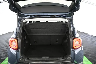 Car image 35