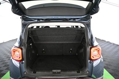 Car image 34