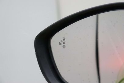 Car image 36