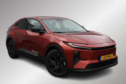 Car image 2