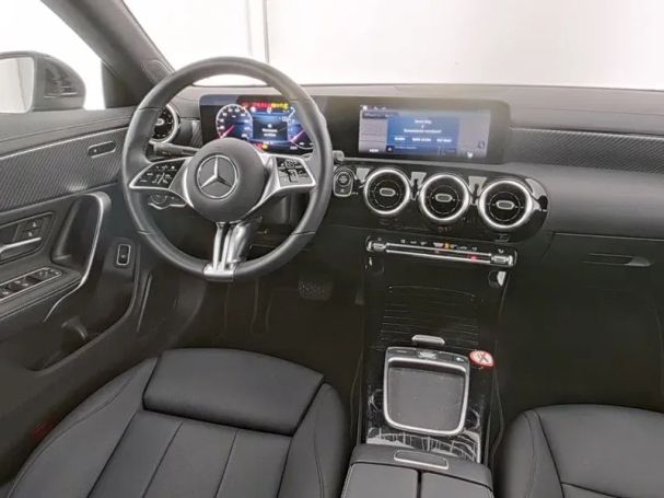 Mercedes-Benz CLA 200 120 kW image number 5