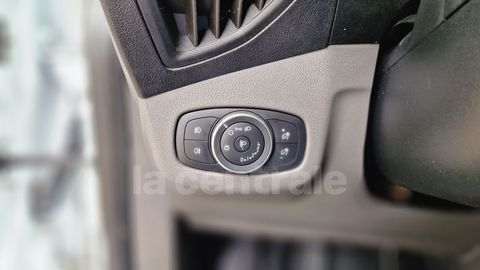 Car image 36