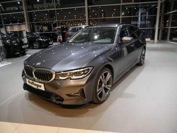 BMW 330d Touring M Sport xDrive 210 kW image number 1