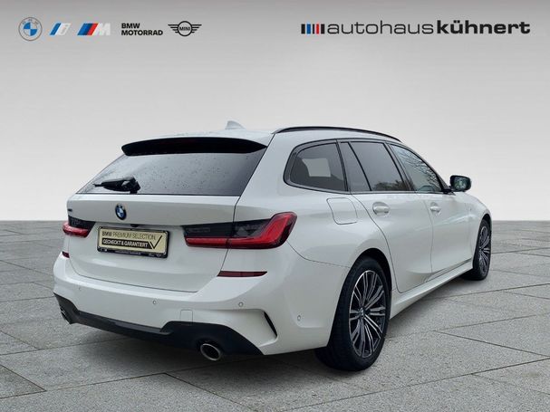 BMW 330 Touring e M Sport xDrive 215 kW image number 3