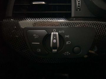 Car image 36