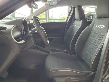 Car image 10