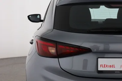 Car image 29