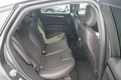 Car image 31