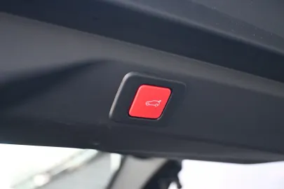 Car image 41