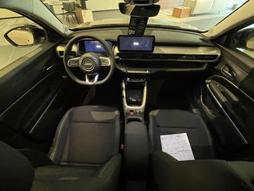 Car image 11