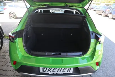 Car image 26