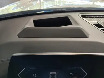 Car image 31