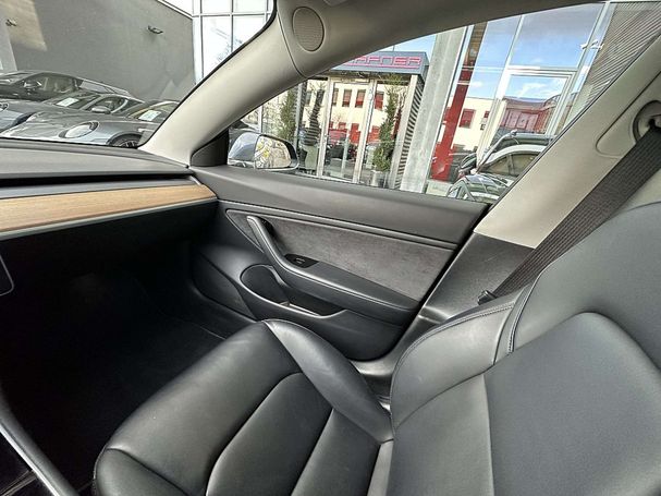 Tesla Model 3 Long Range AWD 350 kW image number 36