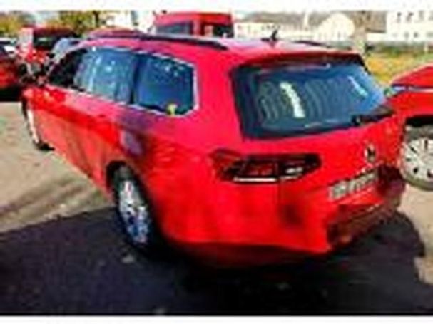 Volkswagen Passat Variant 2.0 TDI Business DSG 90 kW image number 2