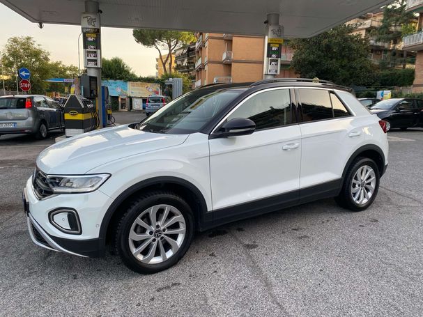 Volkswagen T-Roc 2.0 TDI Life 85 kW image number 1