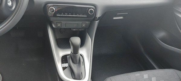 Car image 25