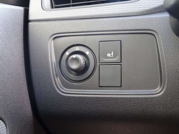 Car image 31