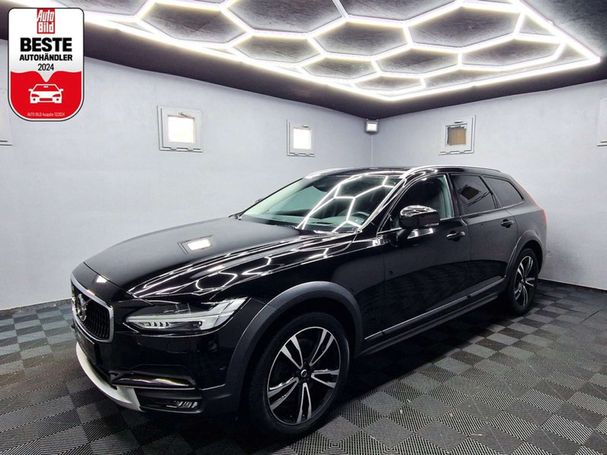 Volvo V90 Cross Country AWD Pro 173 kW image number 1