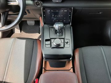 Car image 15