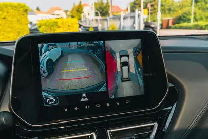 Car image 20