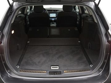 Car image 37