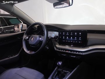 Car image 26