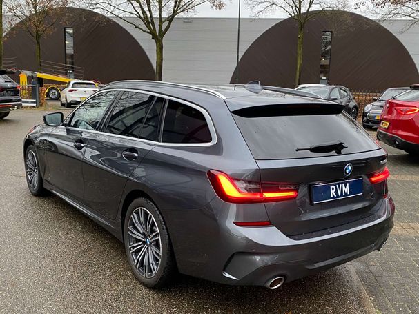 BMW 330e Touring M Sport 215 kW image number 5