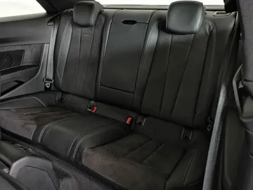 Car image 30