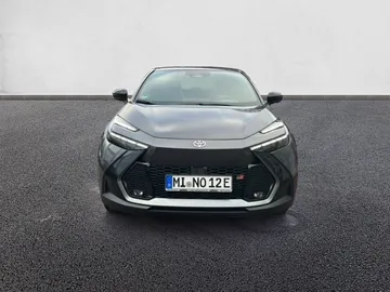 Car image 3