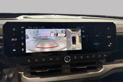 Car image 27