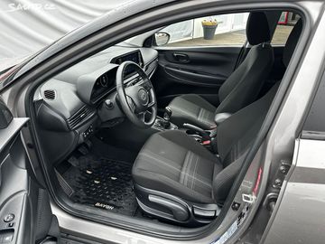 Car image 9