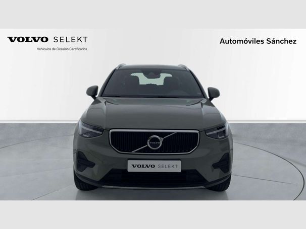 Volvo XC40 T2 Core 95 kW image number 2