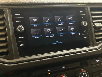 Car image 33