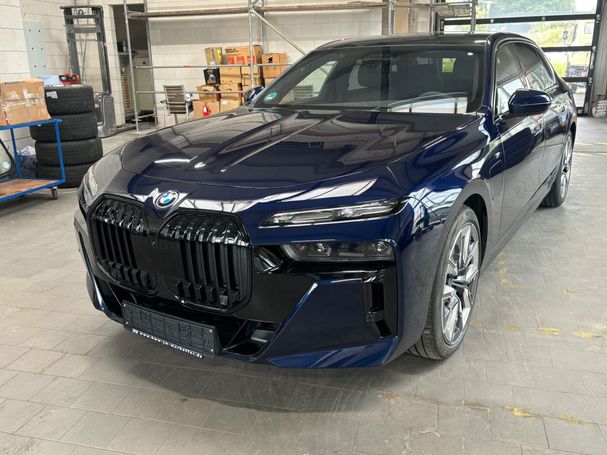 BMW 750e xDrive M Sport 360 kW image number 1