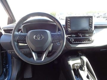 Car image 12