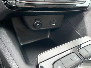 Car image 26