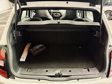 Car image 48