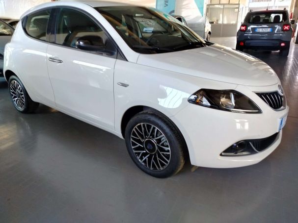 Lancia Ypsilon 51 kW image number 8