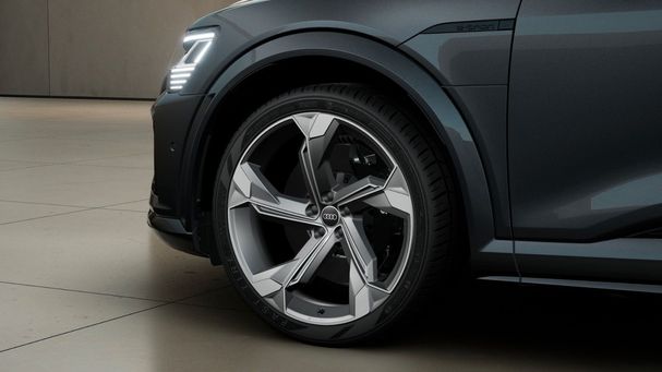 Audi SQ8 e-tron Sportback 370 kW image number 8