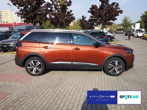 Peugeot 5008 BlueHDi 130 Allure 96 kW image number 3