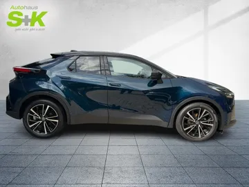 Car image 3