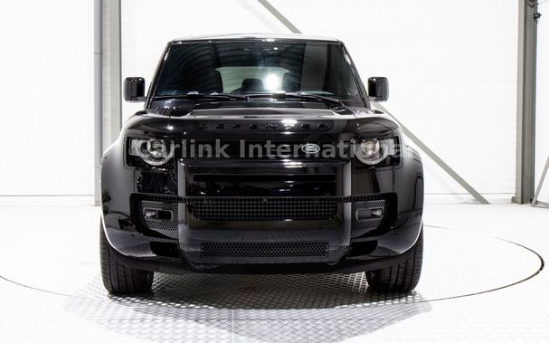 Land Rover Defender 110 P300e X-Dynamic SE 221 kW image number 1